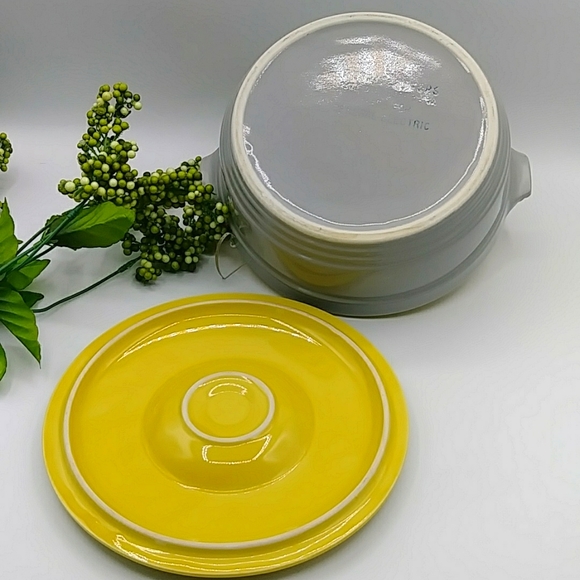 1940-50s General Electric 2 QT Refrigerators Hall Ovenware W Lid. - Picture 4 of 14